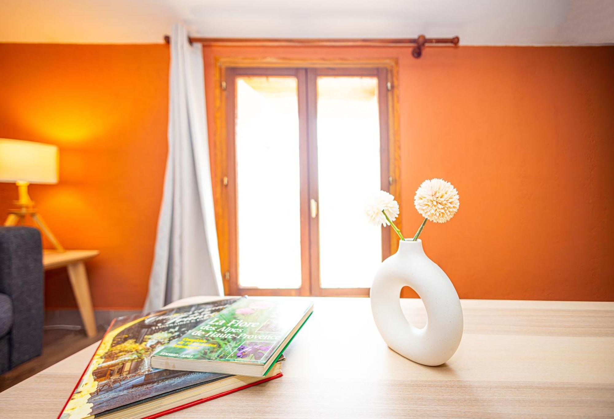 Domaine De Prefaissal Bed and Breakfast Mezel  Εξωτερικό φωτογραφία
